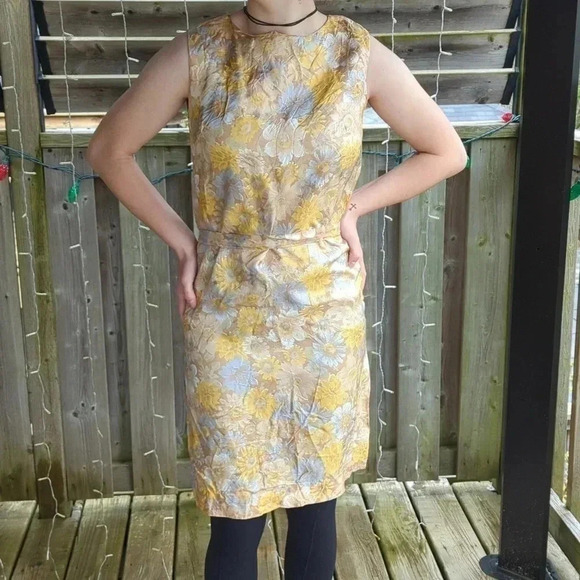 1960's Hippie Flower Dress - Picture 2 of 14